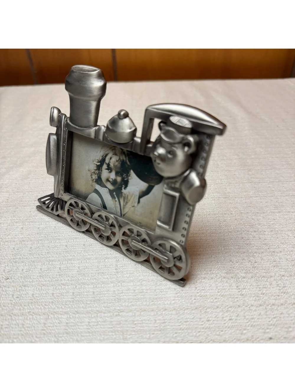 Vintage Berkeley Designs Train Picture Frame 3x2 Teddy Bear Musical Taiwan